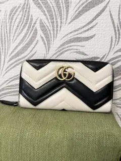 美品♪GUCCI GGマーモント 長財布 バイカラーのサムネイル