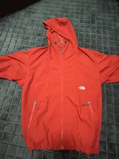 プ*ル様 The North Face ナイロンジャケット 赤