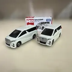 トミカ No.12 トヨタ アルファード　2台セットのサムネイル