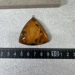 18.121【ペンダントトップ】ネックレス　ハンドメイドパーツ　チャーム　鼈甲