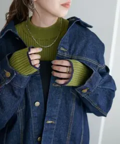 DISCOAT モチモチリブパイピングハイネック