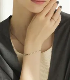 CENE スリムペタルチェーンブレスレット