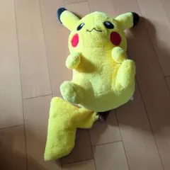 ピカチュウ ぬいぐるみ