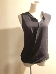 セオリーのトップスp グレー