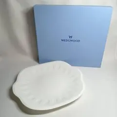 WEDGWOOD コロッセウム B&B スクエアプレート 26cm 箱付きのサムネイル