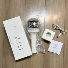 美品】NiziU 公式 オフィシャルライトスティック ペンライト 箱