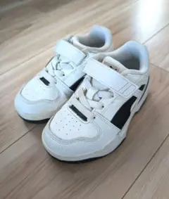 Puma キッズ スニーカー ホワイト/ブラック 17