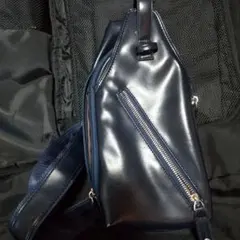 Riolneネイビー ボディバッグ 合成皮革