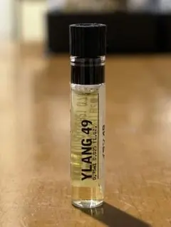 LE LABO YLANG 49 オードパルファム サンプルのサムネイル