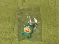 クレヨンしんちゃん みんなでくまパジャマ めじるしアクセサリー　ガチャガチャ