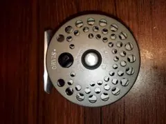 ORVIS CFO III フライリール新品未使用　ケース　説明書付き ORVIS CFO III フライリール新品未使用 ケース 説明書付き 2025