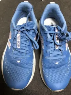 New Balance Fresh Foam 625 青　22cm