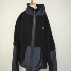 NIKE ナイキ ワンポイントロゴ刺繍 ボア、フリース ジャケット 黒