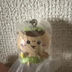 映画 ちいかわ 人魚の島のひみつ たべものいっぱいマスコット　くりまんじゅう