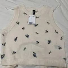 h&m サマーニットトップス　ブルー小花柄