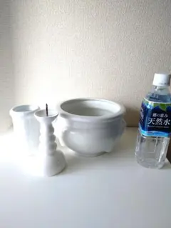 白い陶器の神具セット