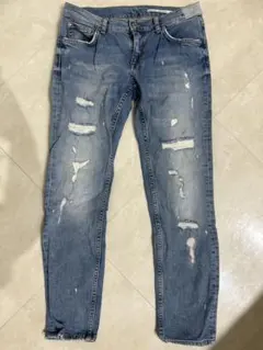 ZARA ダメージデニムパンツ
