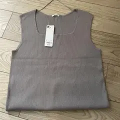 GU リブニットスクエアネック タンクトップ　Lサイズ