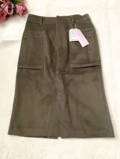 新品 ベロア調ミドル丈スカート