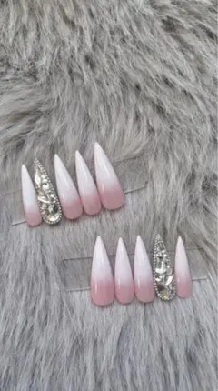 ネイルチップ　ベイビーブーマー　埋め尽くし