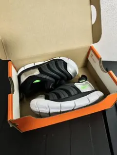 【新品未使用】Nike ダイナモ ベビーシューズ