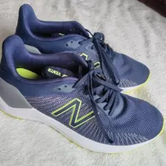 New Balance ネイビー ライム スニーカー　ハンズフリー　足にフィット