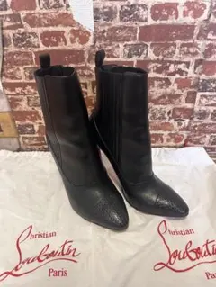 Christian Louboutin ブラックレザーブーツのサムネイル