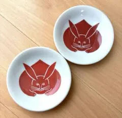 新品未使用　波佐見焼 有田焼　美濃焼　豆皿　ひな祭り縁起物家紋真向き兎うさぎ