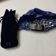 Dior ゴルメット　001アーバンシック