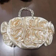 とても可愛いパーティバッグ