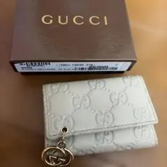 GUCCI アイボリー レザー キーケース