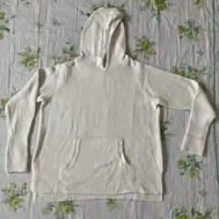 ホワイト フード付きニットパーカー