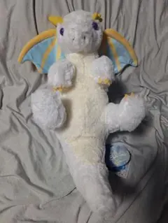 ドラゴンのひゅるるん ぬいぐるみ - メルカリ