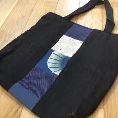 黒いトートバッグ　ハンドメイド　パッチワークデザイン