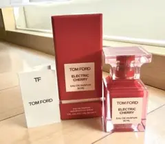 トムフォード ロストチェリー 香水 30ml 残量6割ほど - メルカリ