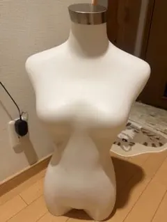 マネキン(女性)のサムネイル