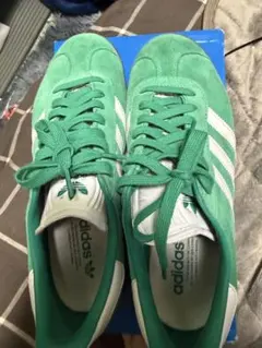 adidas Gazelle グリーンスニーカー