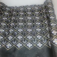 特価✨インド刺繍生地 スパンコール付 花柄 ブラック横95cm縦約20cm