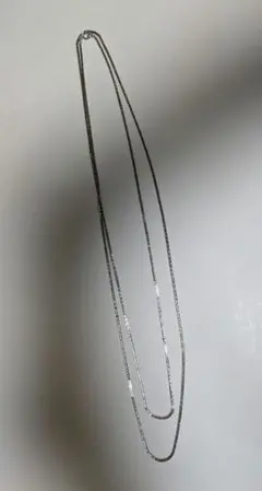 チ*ロ様 シルバー色 ロングネックレス 　145cm