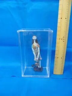 樹脂製女性キャラクターフィギュア 約15cm