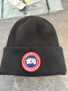 CANADA GOOSE ニット帽 ビーニー ブラック - メルカリ