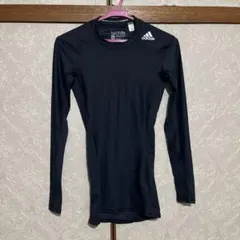 adidas techfit アンダーシャツ XS