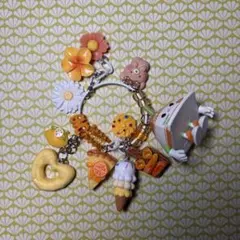 ハンドメイドストラップじゃらじゃらキーホルダー　デコパーツ オレンジ イエロー