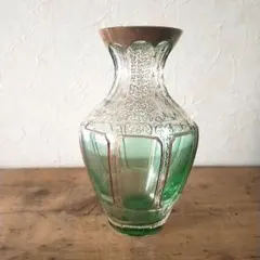 Bohemia Glass　グリーン　花瓶　アンティーク　花びん　緑　金