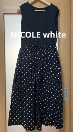NICOLEwhite ニコルホワイト ノースリーブワンピース　ブラック　ドット