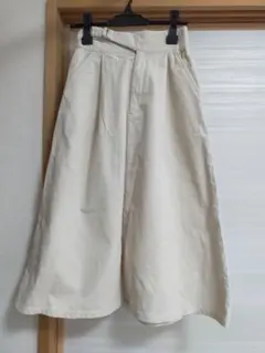 GU フレアスカート アイボリーロングスカート