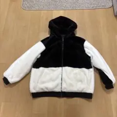 フード付きフリースジャケット ブラック・ホワイト