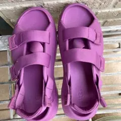UGGサンダルのサムネイル
