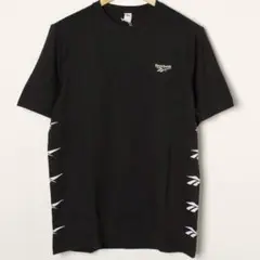 Reebok ブラック Tシャツ