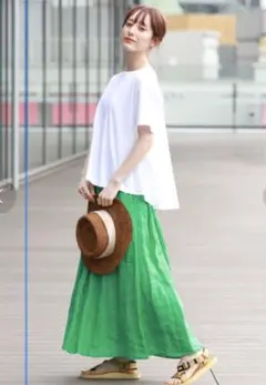 ✴︎お値下げ中✴︎Ray BEAMS / バック フレア ハーフスリーブ Tシャツ